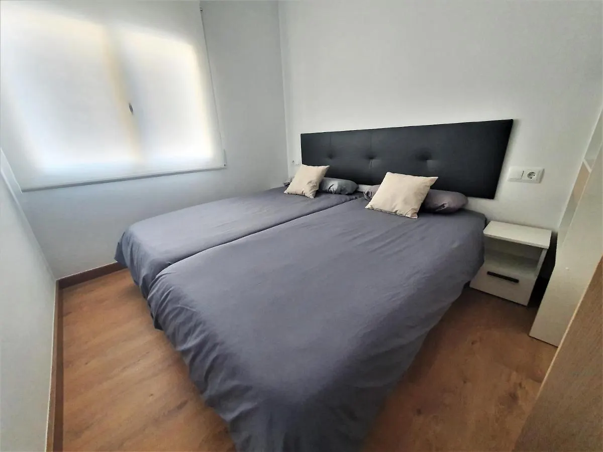 아파트 Apartamento Nuevo A 5 Minutos De La Playa 플라티야 다로 스페인